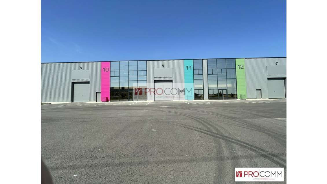 Local commercial 450m² à vendre à Chartres