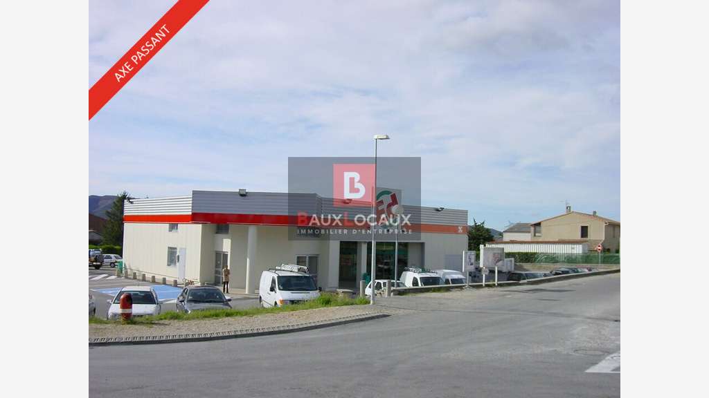 AV local 1300m² à Château-Arnoux-Saint-Auban