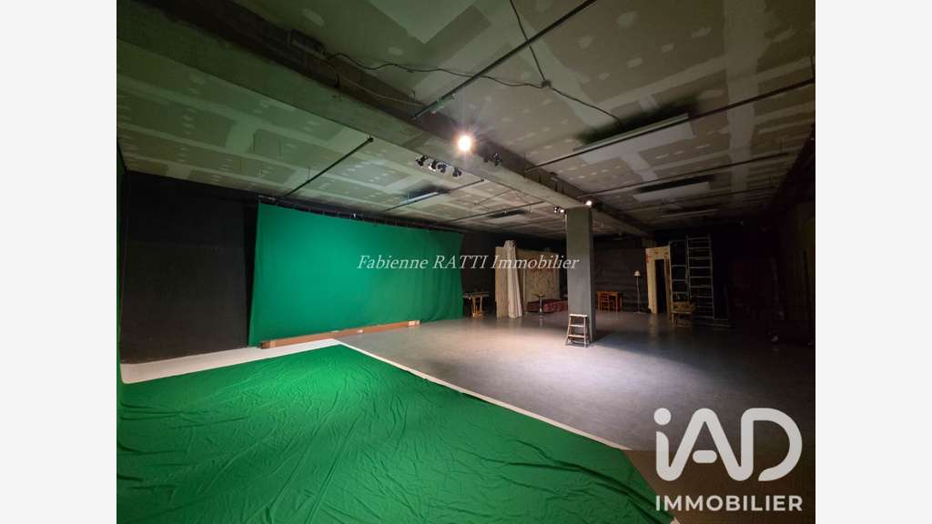 Vente local commercial à Courbevoie