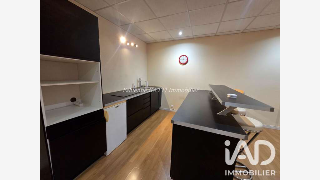 Vente local commercial à Courbevoie