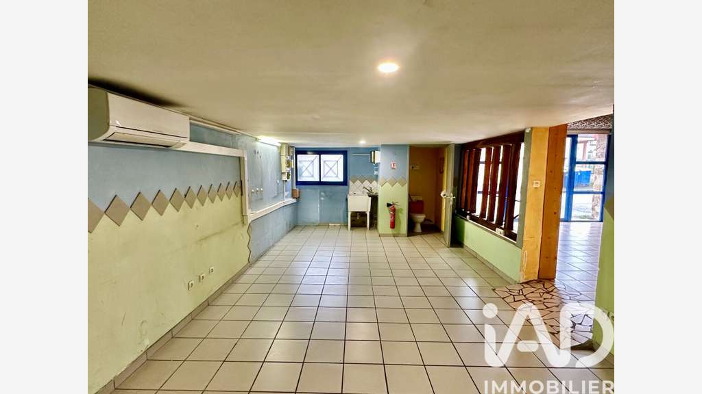 Vente local commercial 160m² à Couzeix