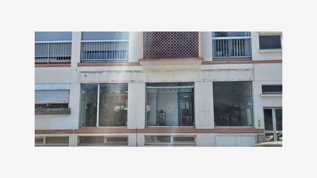Vente local commercial 140m² Montpellier Av Maurin