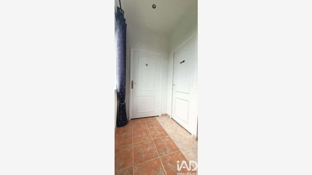 Vente local commercial 610m² à Dammartin-en-Serve