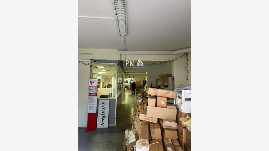 A vendre local commercial de 325m² Marseille 13003