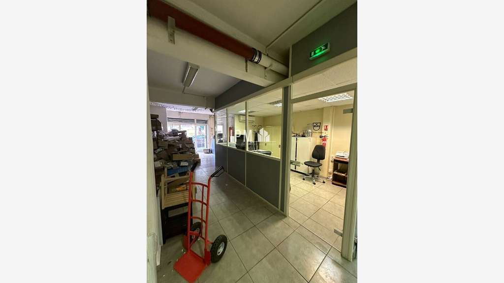 A vendre local commercial de 325m² Marseille 13003