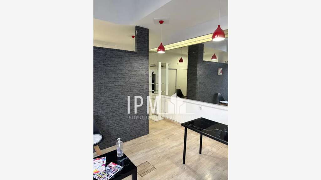Vente local commercial de 80m² à Marseille 13004