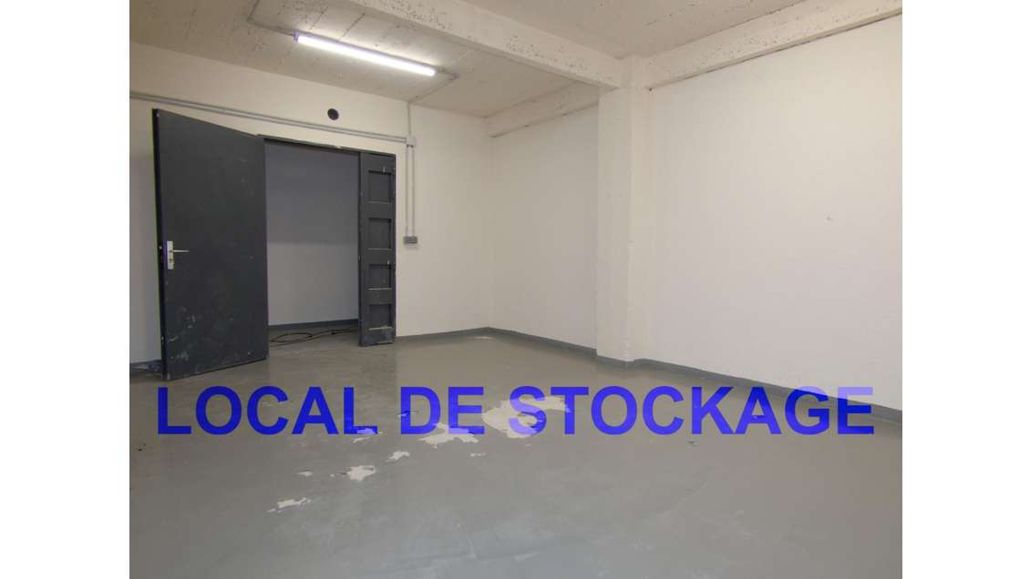 Vente local commercial stockage 67m² à Argenteuil