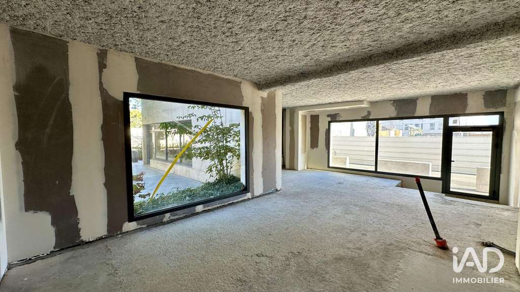 Vente local brut 87m² à Bordeaux Bastide-Niel