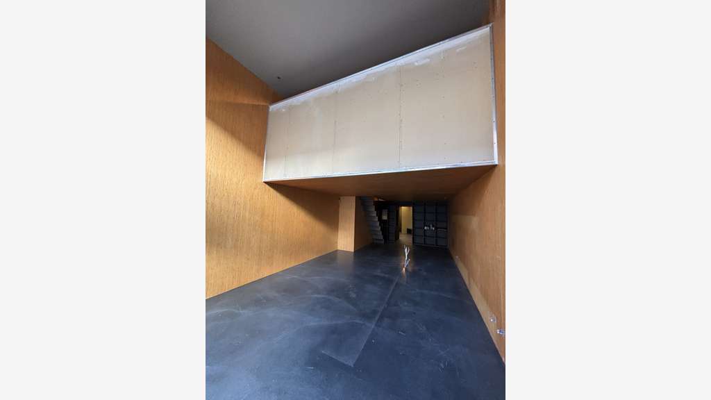 AV local commercial 70m² à Grenoble Cr Lafontaine