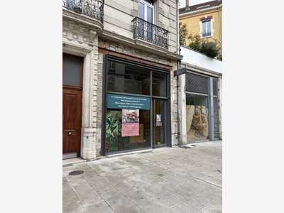AV local commercial 70m² à Grenoble Cr Lafontaine