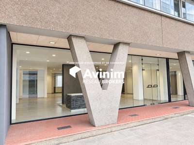 Local 97m² à vendre à Grenoble rue Général-Ferrié