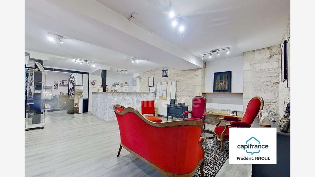 Local commercial 79m² centre-ville à Is-sur-Tille
