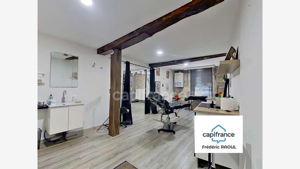 Local commercial 79m² centre-ville à Is-sur-Tille