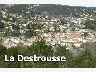 Vente local 80m² belle visibilité à La Destrousse