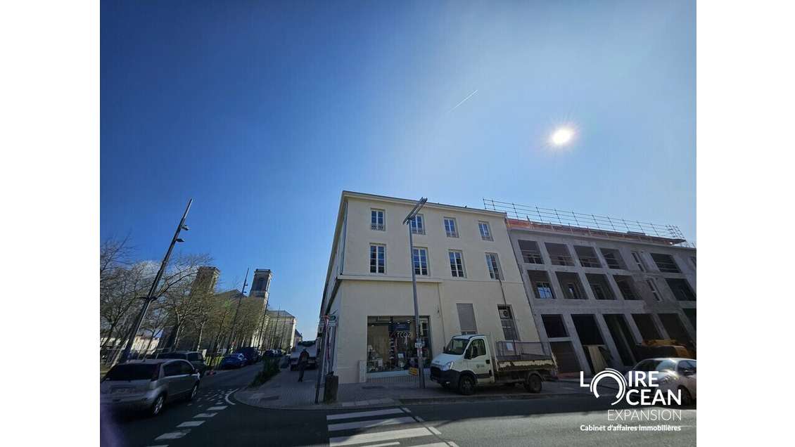 Cellule neuve 219m² à vendre à La Roche-sur-Yon