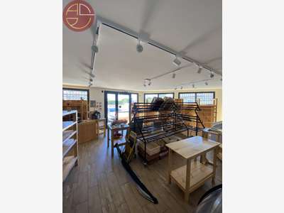 Vente local 110m² à la Salvetat-Saint-Gilles