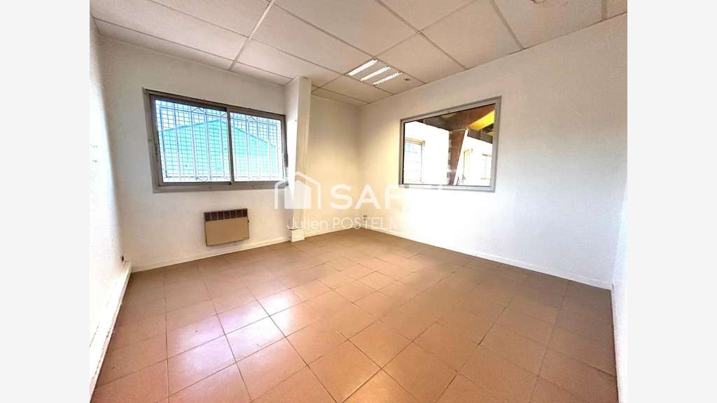 Vente local commercial 299m²  à 5 min de Lisieux