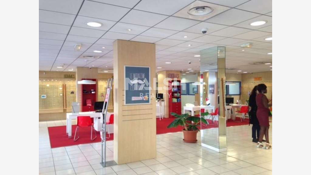 Vente local commercial 226m² à Lyon 69009 Vaise
