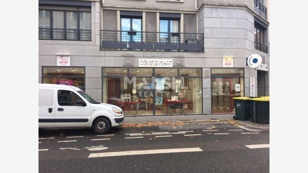 Vente local commercial 226m² à Lyon 69009 Vaise