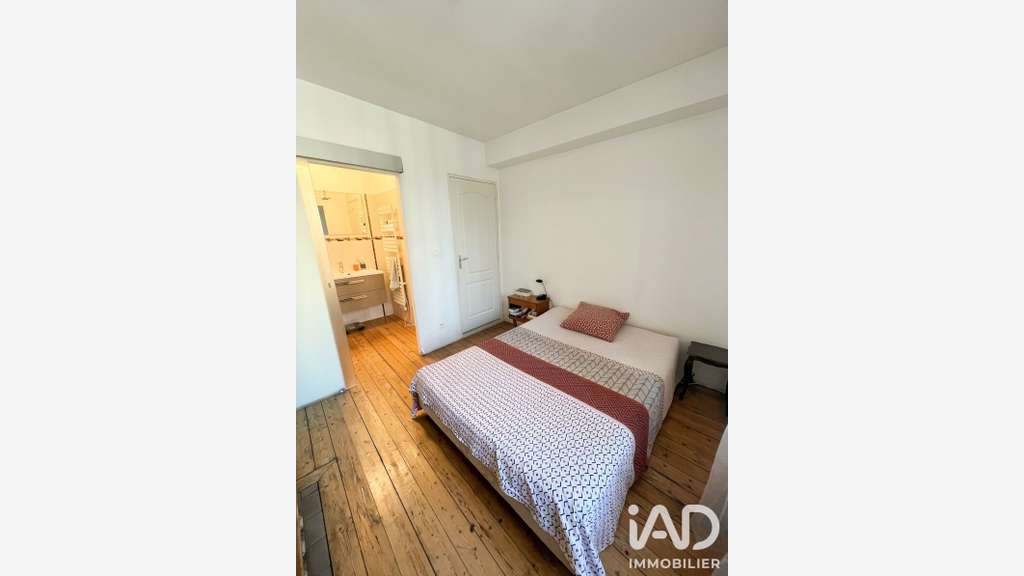 Vente local 132m² et appartement à Maintenon