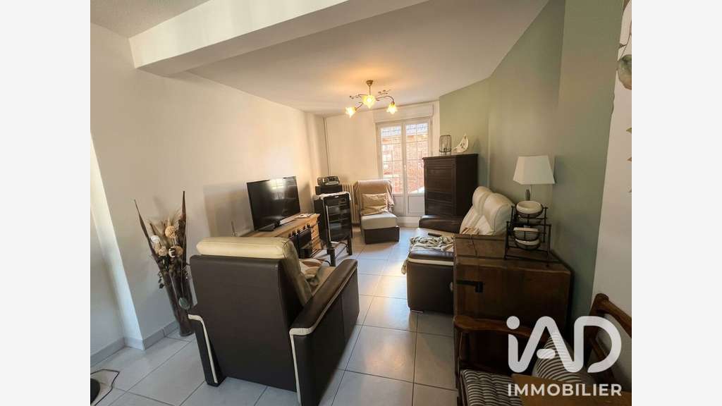 Vente local 132m² et appartement à Maintenon