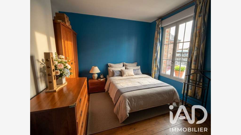 Vente local 132m² et appartement à Maintenon
