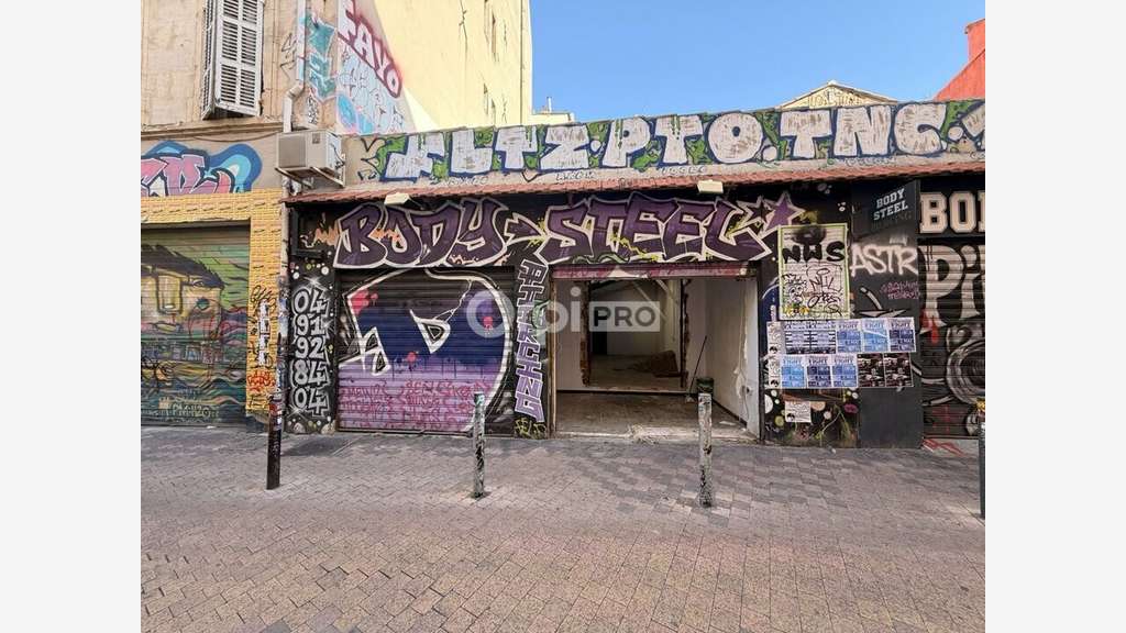 Local commercial 90m² à vendre à Marseille