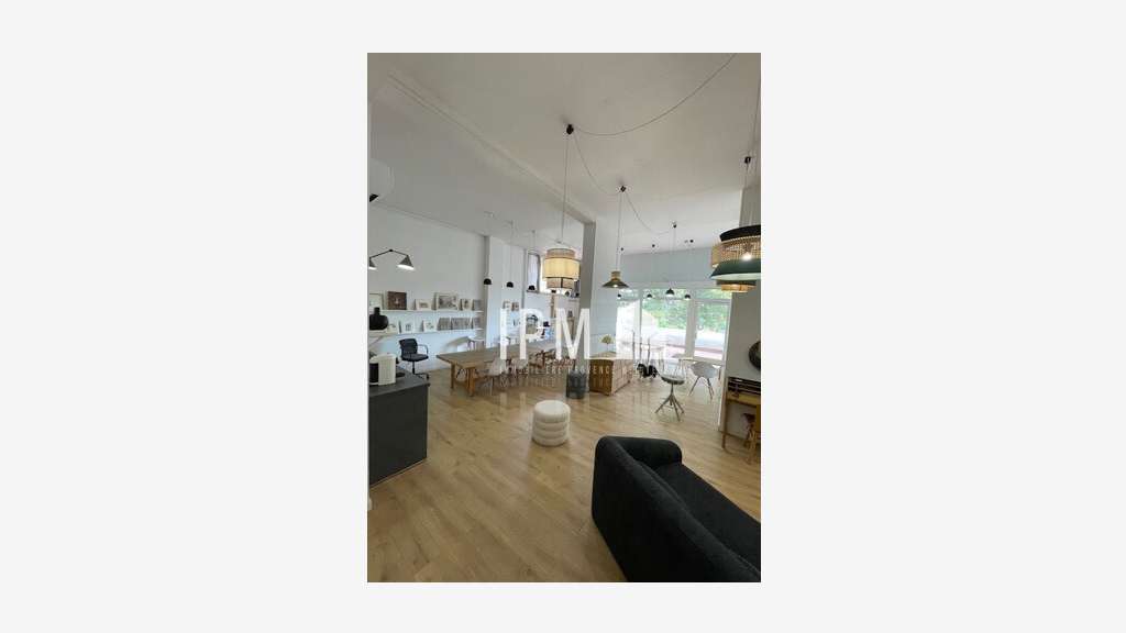Local commercial 131m² à vendre 13008 Marseille