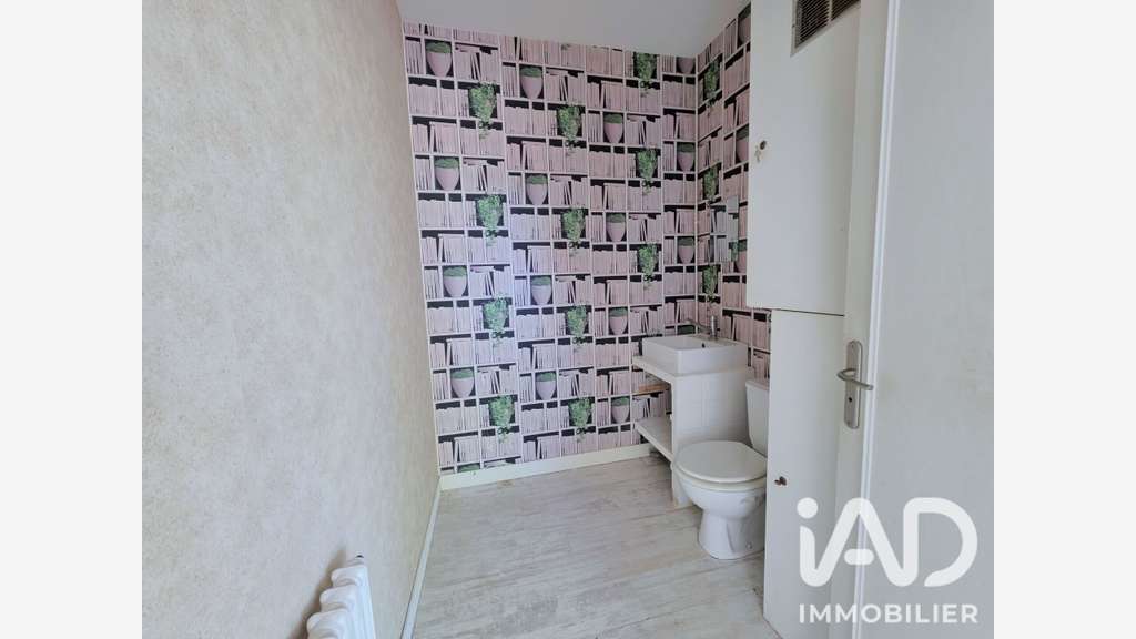 Vente beau local commercial 45m² à Maurepas