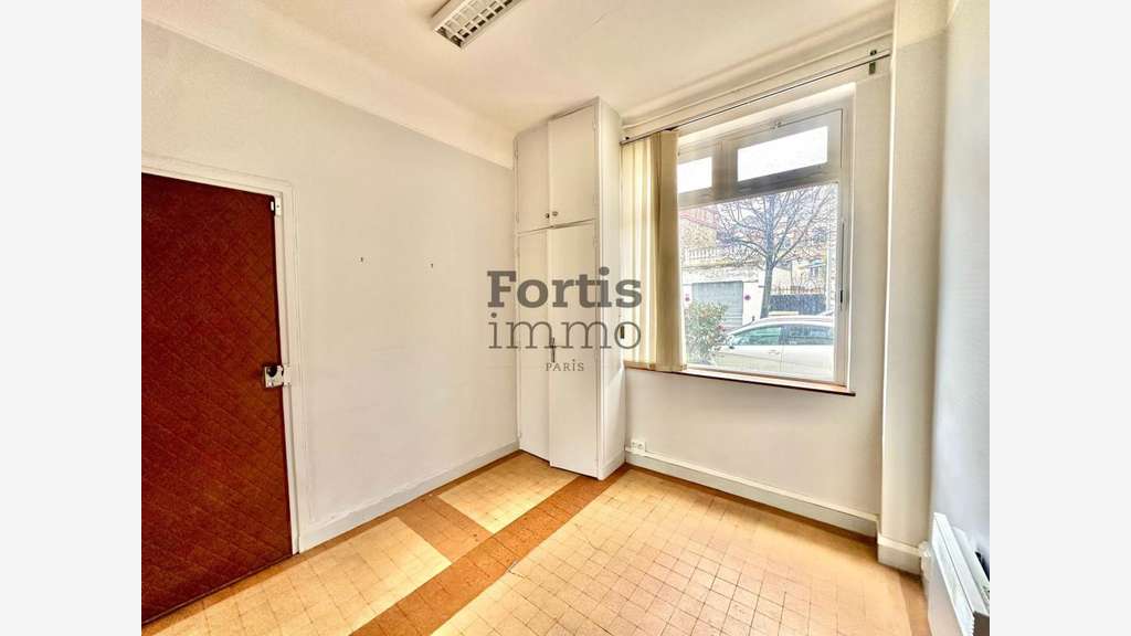 Vente local commercial 53m² libre à Melun