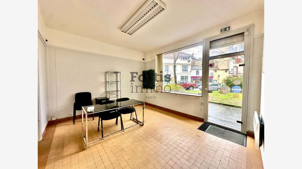 Vente local commercial 53m² libre à Melun