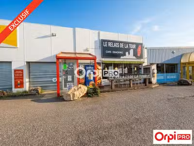Local commercial 127m² à vendre à Mercurol-Veaunes