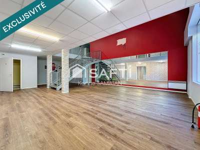 Local commercial rénové 216m² à Montastruc centre