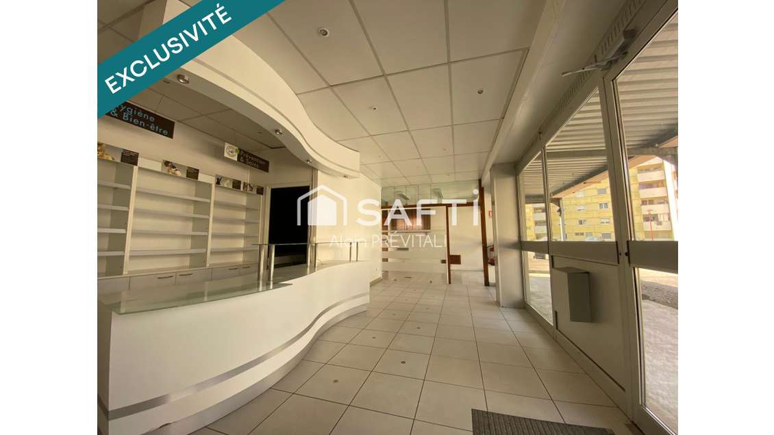 AV local 386m² à Montréal-la-Cluse centre