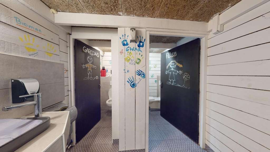 Local commercial 210m² + appartement 70m² T3
