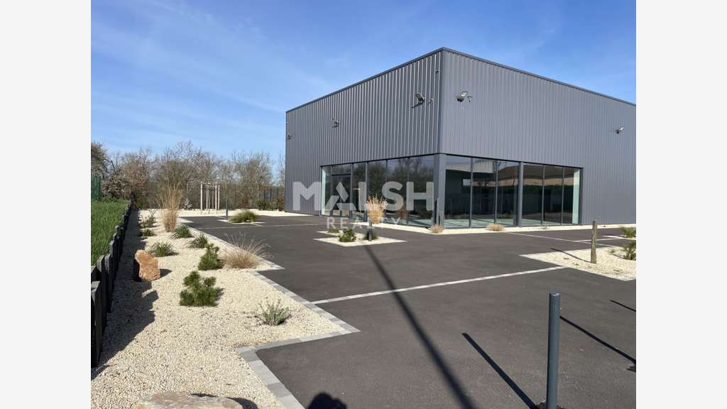 Vente local 824m² sur 2682m² Pouilly-sous-Charlieu