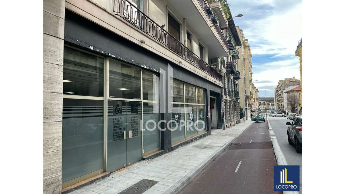 Vente local commercial 1790m² axe stratégique Nice