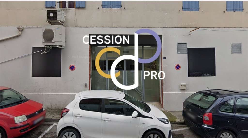 Local commercial 125m² à céder à Nîmes