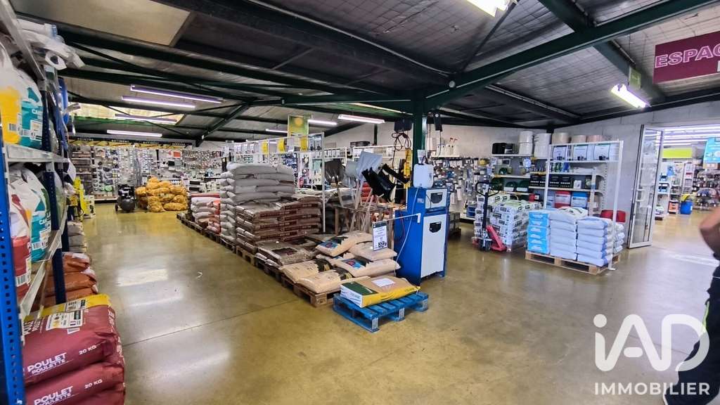 Vente local occupé 630m² empl premium à Monein