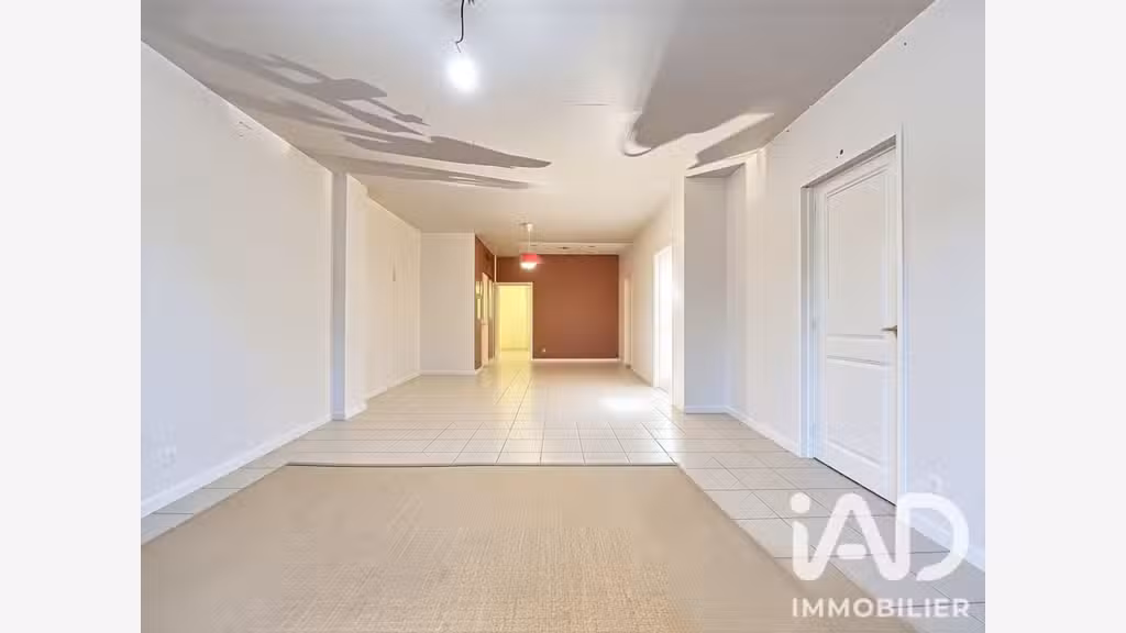 Vente local commercial 74m² à Paris 12e Nation