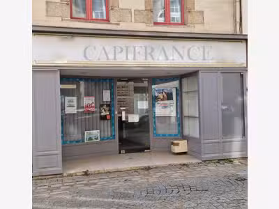 Local commercial 120m² à vendre à Pontrieux centre