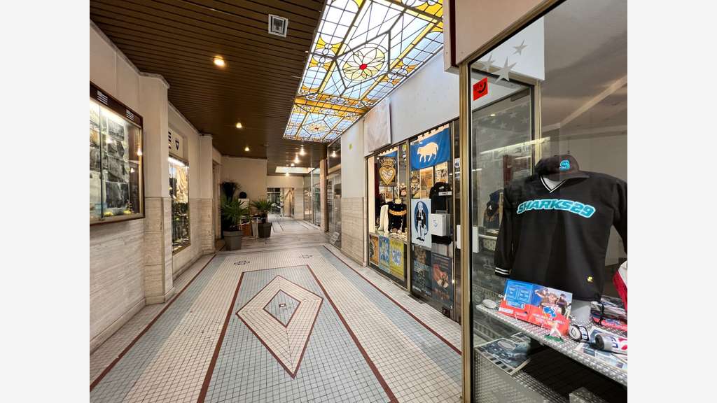 À vendre local 112m² face aux quais à Quimper