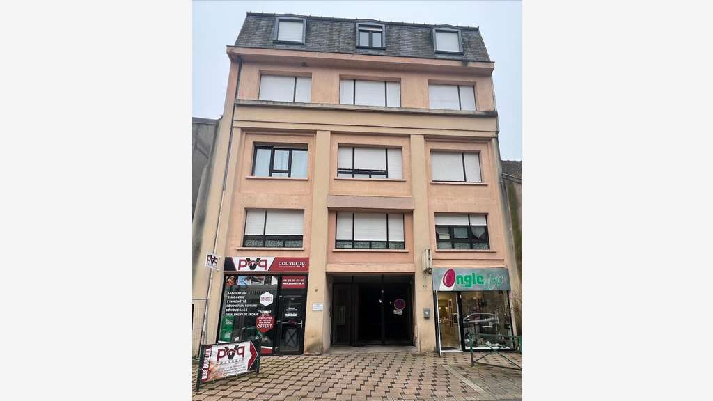 AV local 41m² emplacement central à Saint-Avold