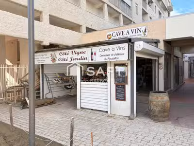 Local commercial de 55m² au port de Saint-Cyprien