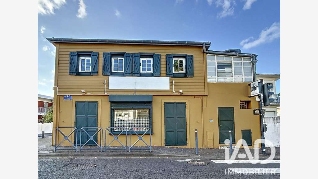 Vente local commercial 250m² à Saint-Denis centre
