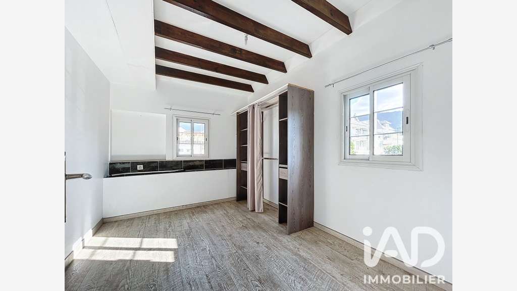 Vente local commercial 250m² à Saint-Denis centre
