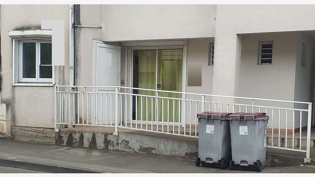 A vendre local commercial 103m² à Saint Esprit