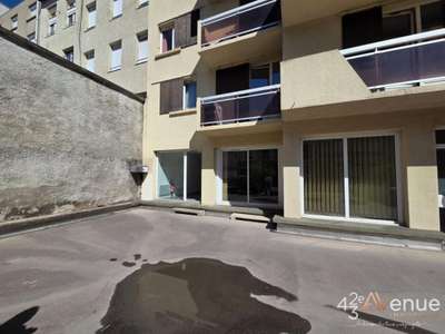 A vendre local commercial 75m² RDC Saint-Etienne
