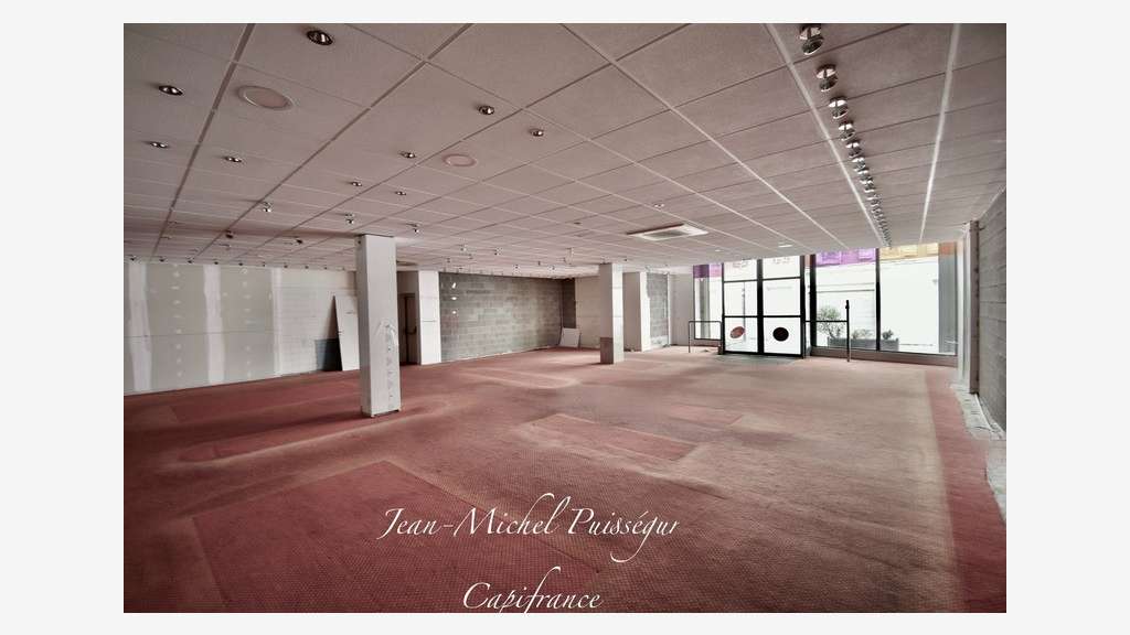 Local commercial 260m² à vendre St Gaudens centre 