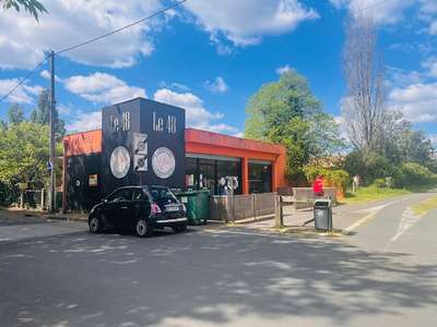 Vente local commercial 98m² à St-Médard-en-Jalles